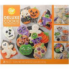 Wilton Deluxe Halloween Cookie Decorating Kit (12 ct.)